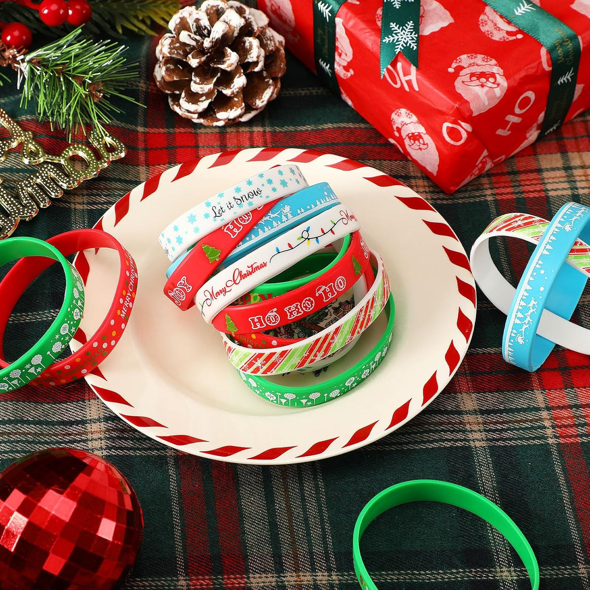 64Pcs Christmas Silicone Bracelets Christmas Party Favors Stocking Stuffers