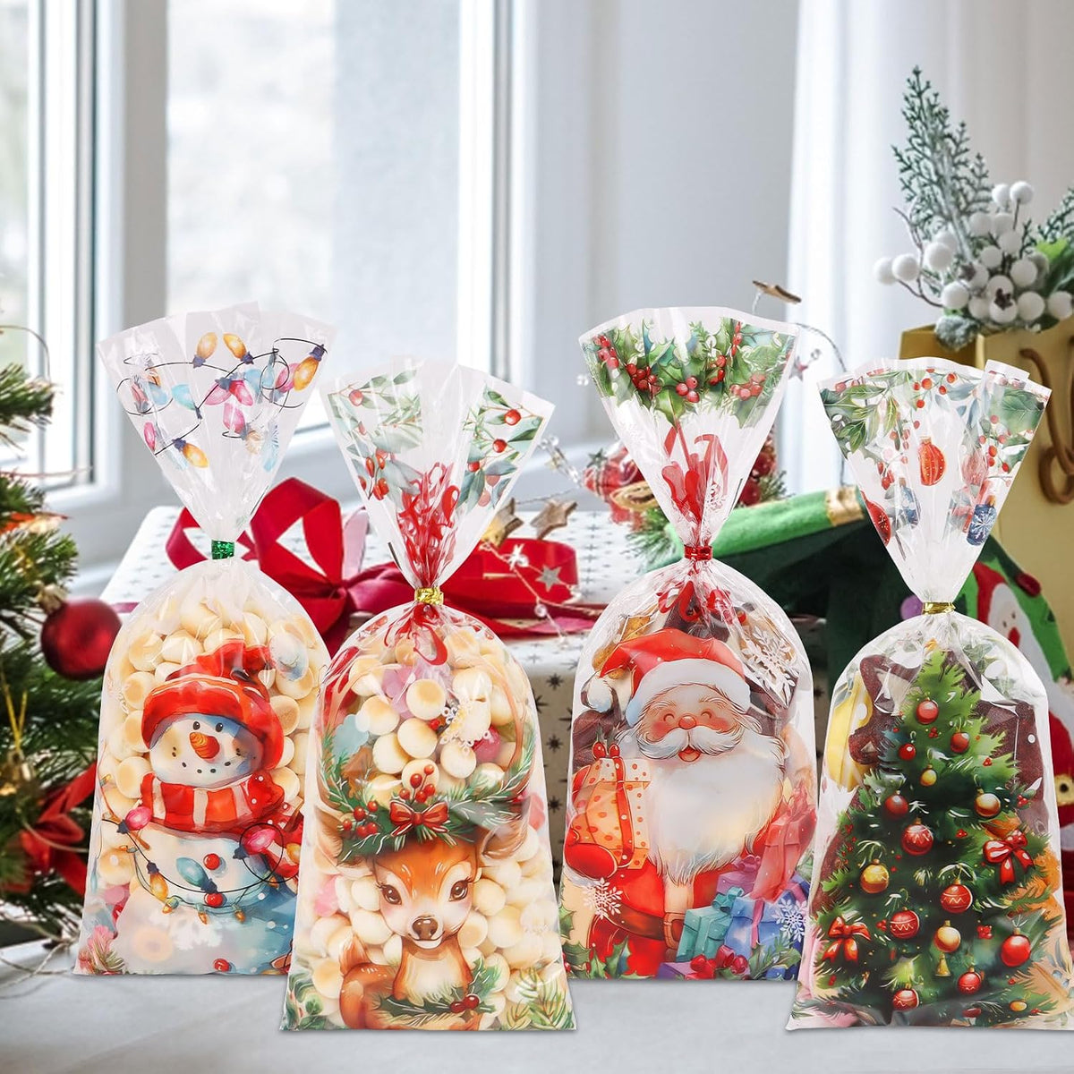 200PCS Christmas Cellophane Treat Bags, Xmas Clear Cello Gift Bags Candy Goodies Bags with Twsit for Christmas Holiday Party Favors