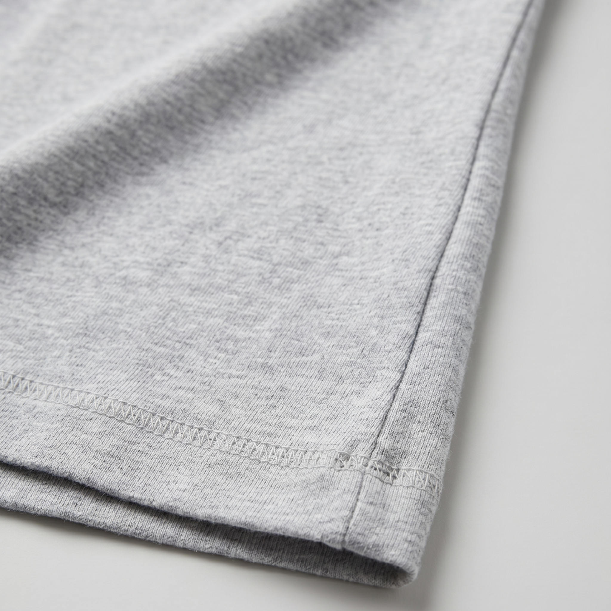 Amazon Essentials Women's Long Sleeve V-Neck T-Shirt - Heather Grey